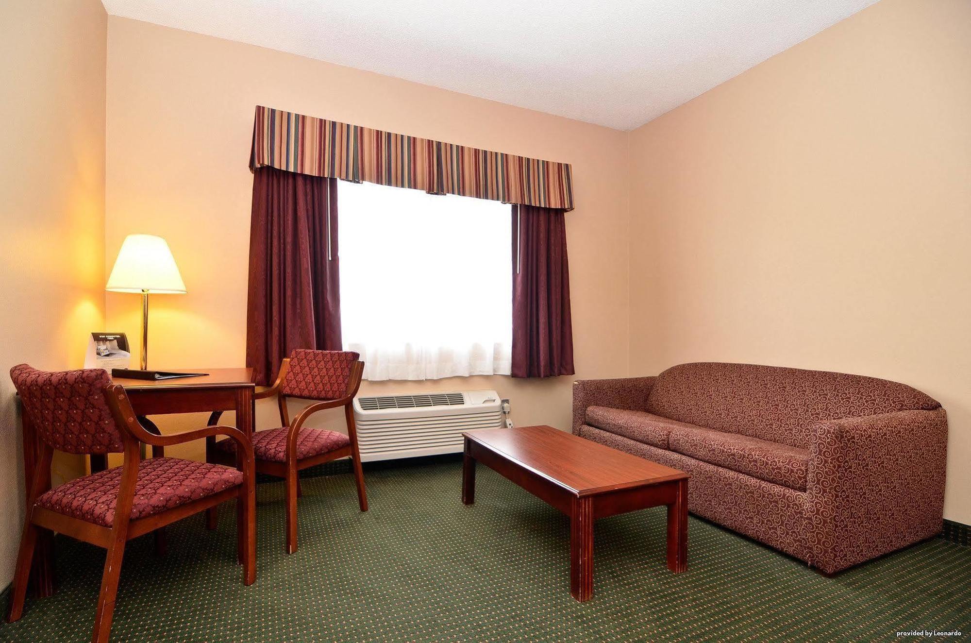 Americas Best Value Inn Wiggins Room photo